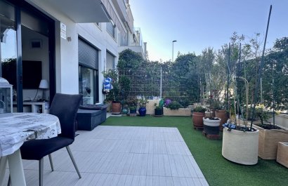 Appartement - Herverkoop - Orihuela Costa -
                Punta Prima
