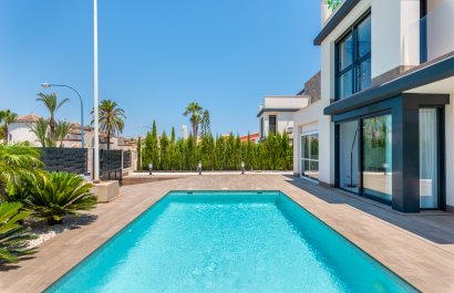 detached - New Build - Playa Paraiso -
                Playa Paraiso