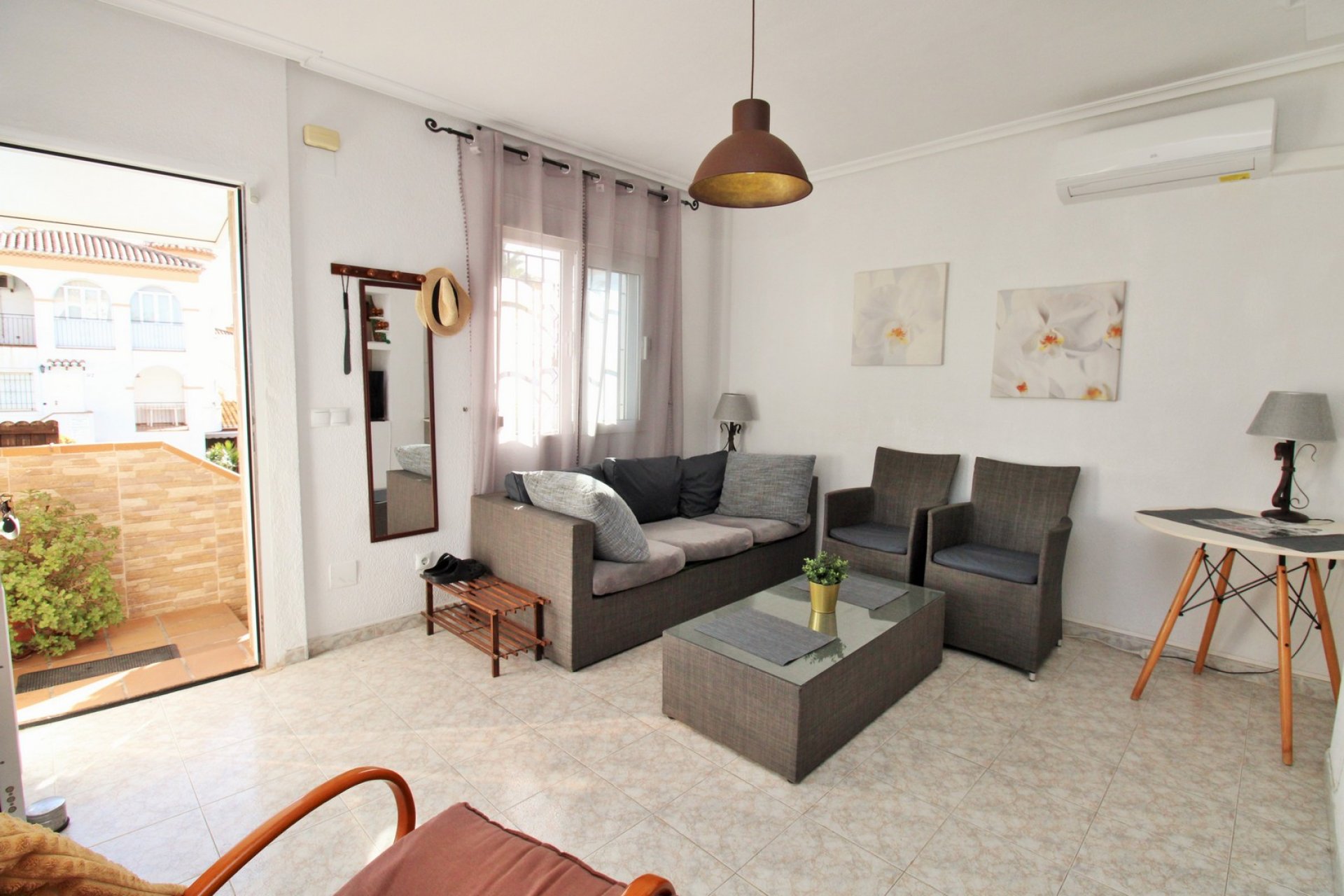 Herverkoop - Apartment -
Playa Flamenca