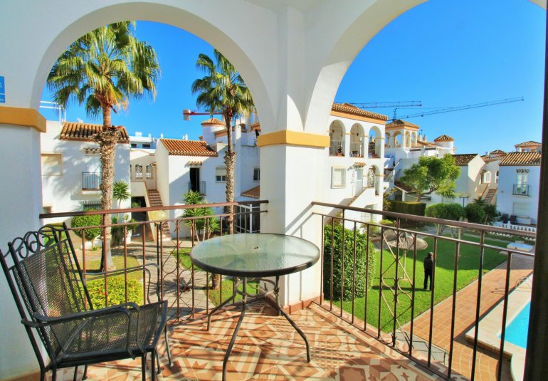 Herverkoop - Apartment -
Playa Flamenca