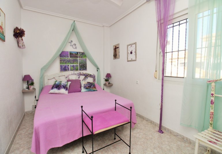 Herverkoop - Apartment -
Playa Flamenca