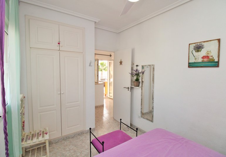 Herverkoop - Apartment -
Playa Flamenca