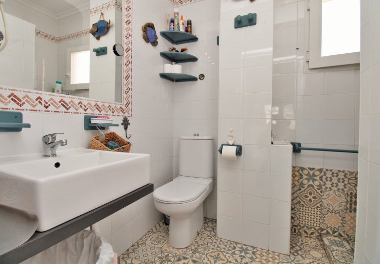 Herverkoop - Apartment -
Playa Flamenca