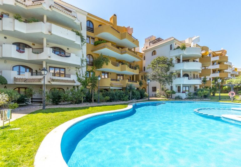 Herverkoop - Apartment -
Punta Prima