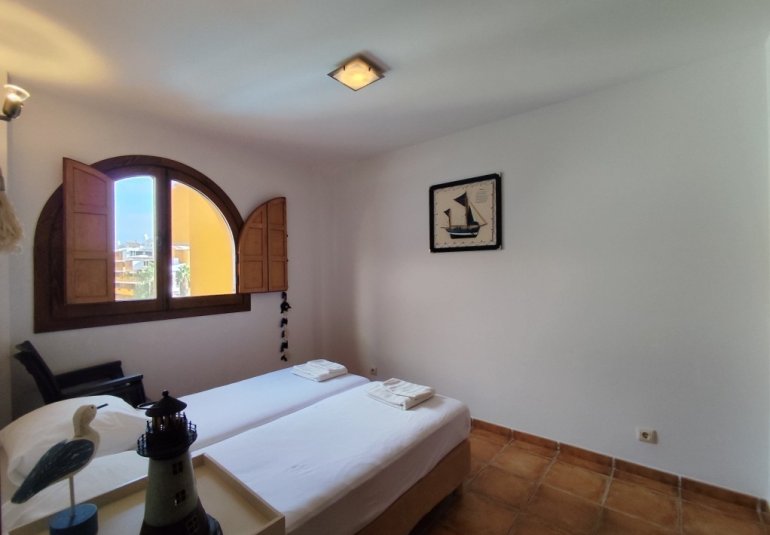 Herverkoop - Apartment -
Punta Prima