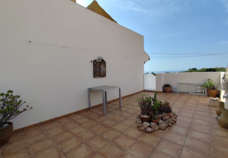 Herverkoop - Apartment -
Punta Prima