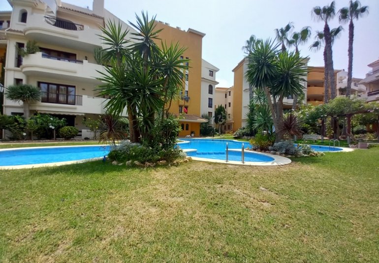 Herverkoop - Apartment -
Punta Prima