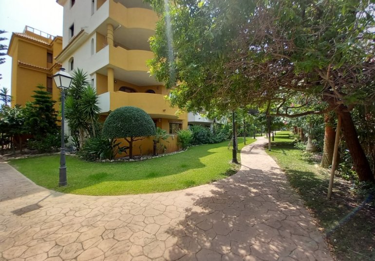 Herverkoop - Apartment -
Punta Prima