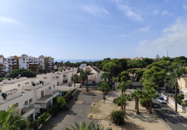 Herverkoop - Apartment -
Punta Prima