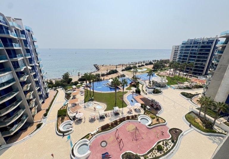 Herverkoop - Apartment -
Punta Prima