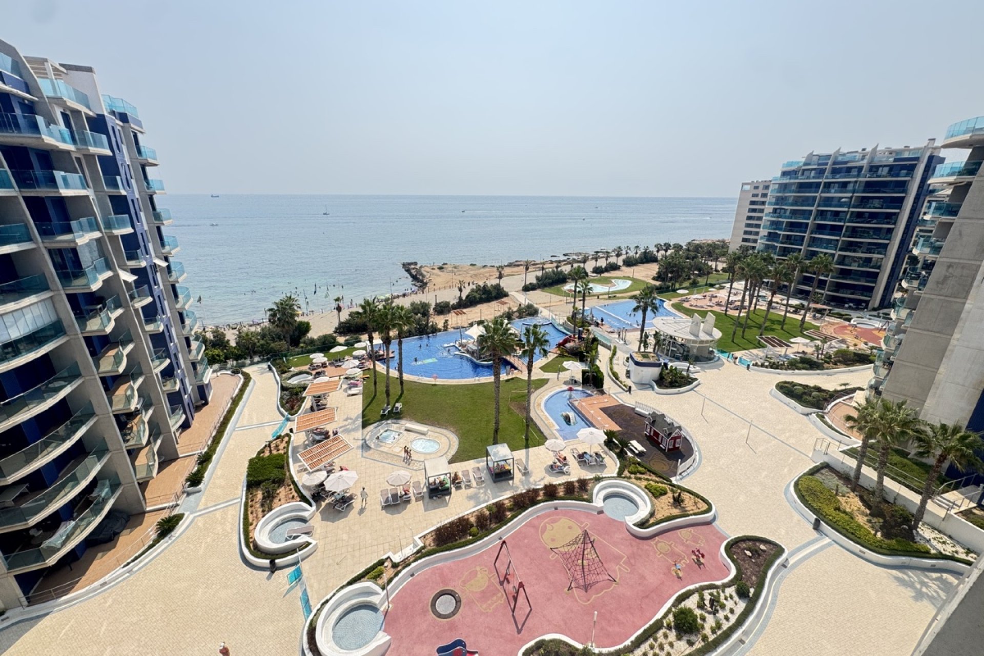 Herverkoop - Apartment -
Punta Prima