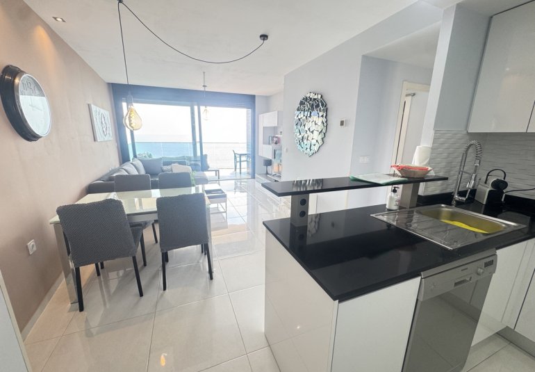 Herverkoop - Apartment -
Punta Prima