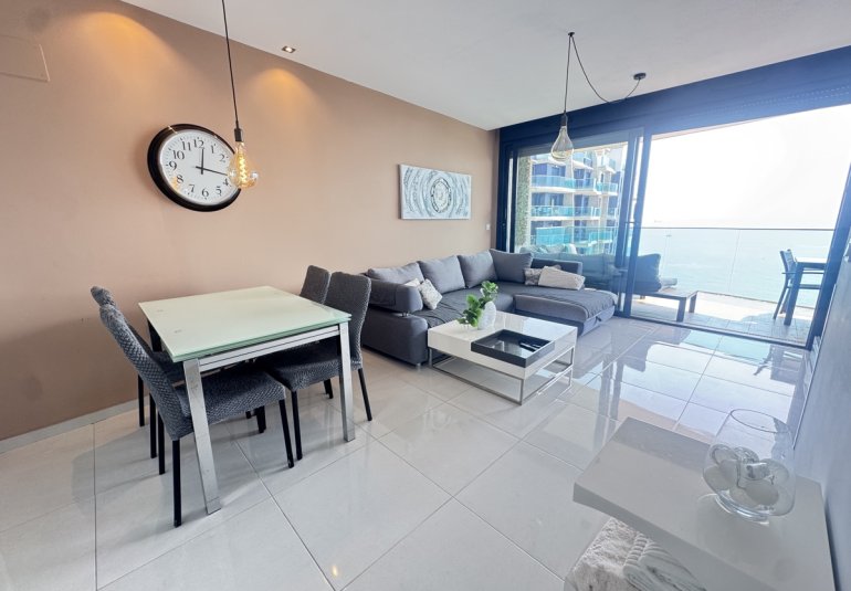 Herverkoop - Apartment -
Punta Prima