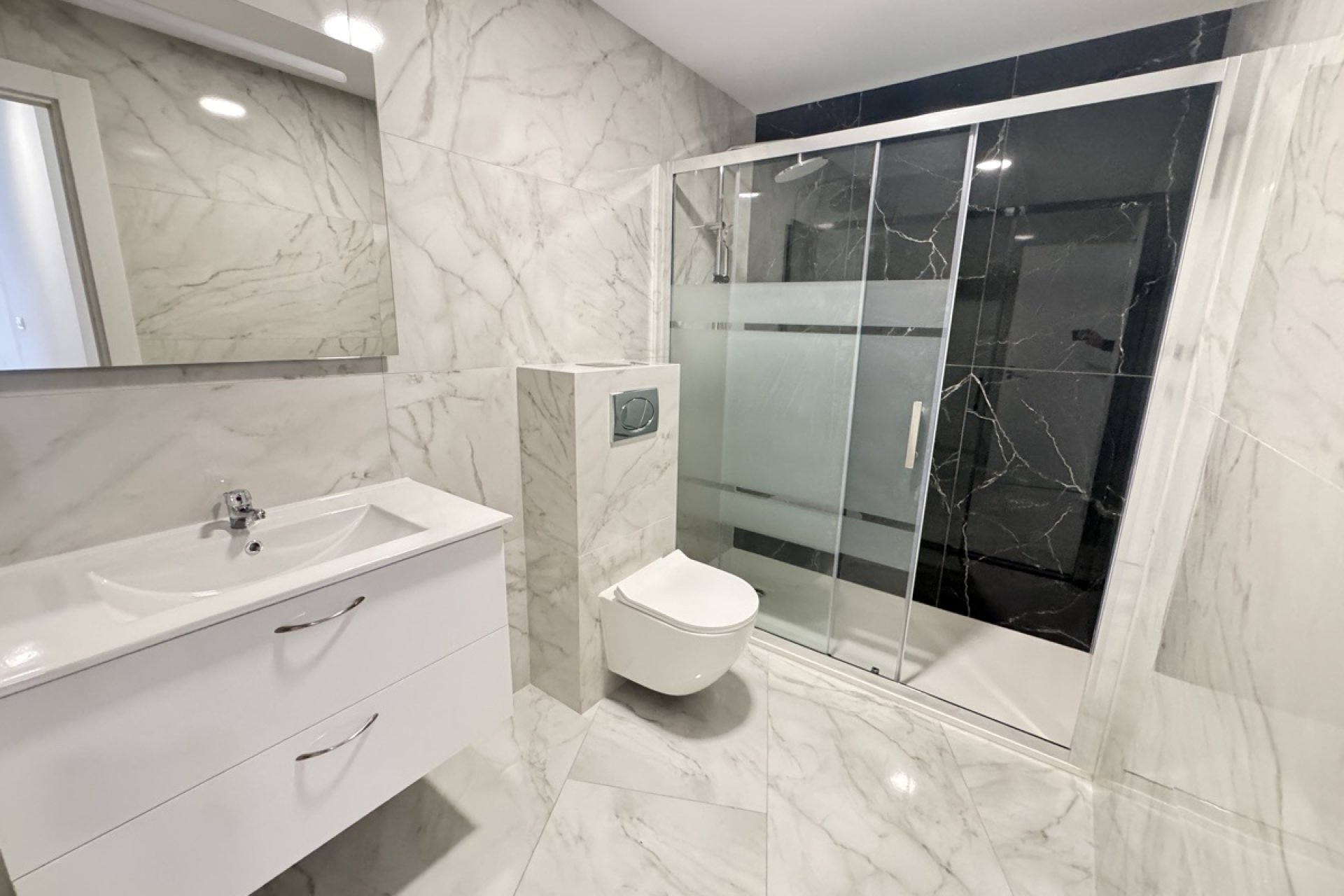 Herverkoop - Apartment -
Torrevieja