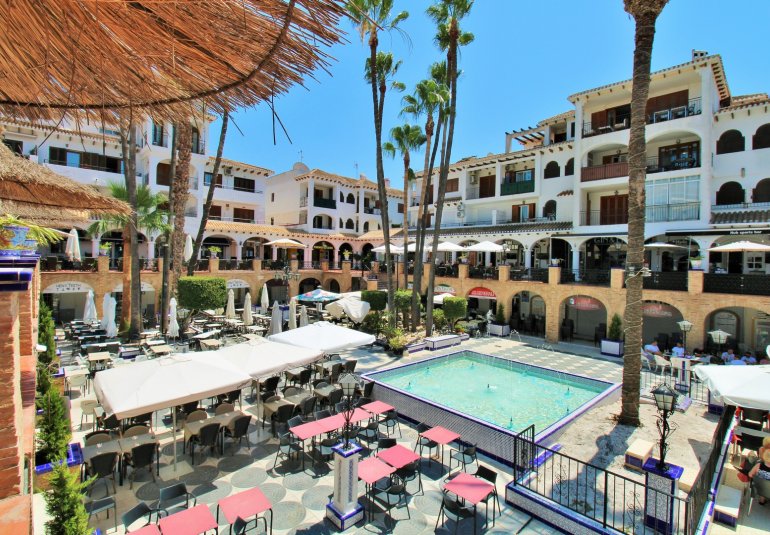 Herverkoop - Apartment -
Villamartin - PAU 8