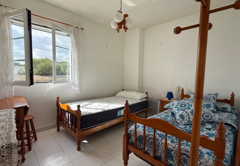 Herverkoop - Duplex -
Orihuela Costa - Villamartín