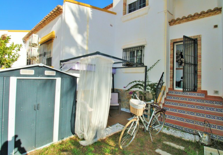 Herverkoop - Herenhuis -
Villamartin - Los Dolses