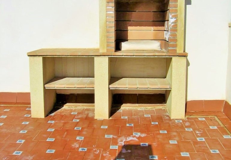 Herverkoop - Herenhuis -
Villamartin - PAU 8