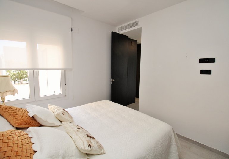 Herverkoop - Villa -
Algorfa - La Finca Golf Resort