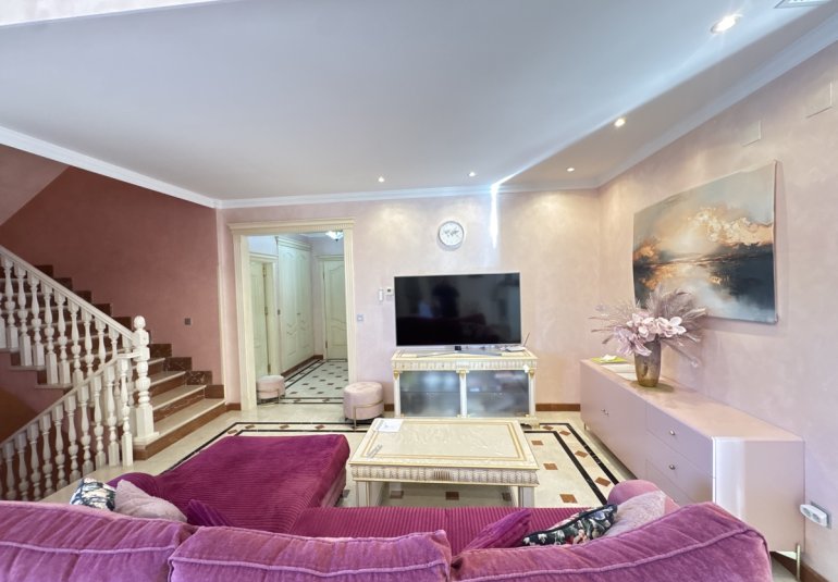 Herverkoop - Villa -
Cabo Roig