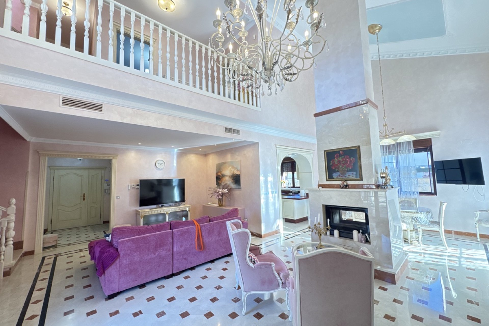 Herverkoop - Villa -
Cabo Roig