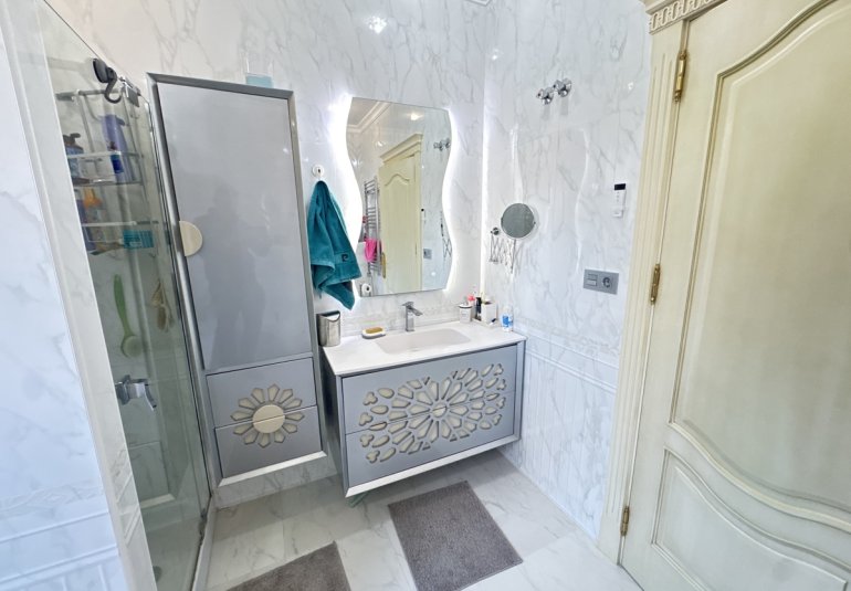 Herverkoop - Villa -
Cabo Roig