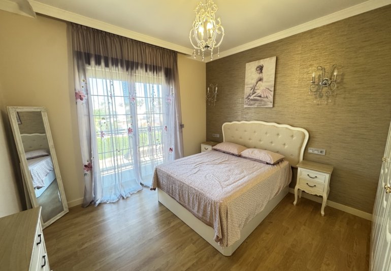 Herverkoop - Villa -
Cabo Roig