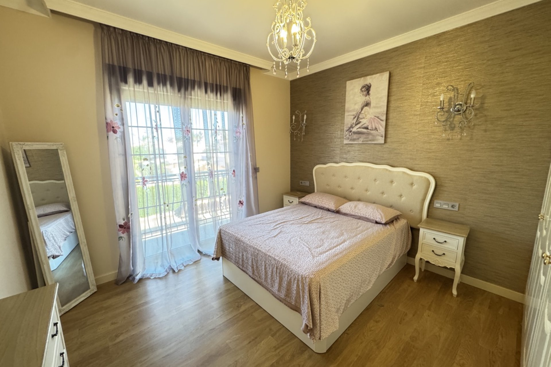 Herverkoop - Villa -
Cabo Roig