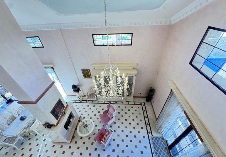 Herverkoop - Villa -
Cabo Roig