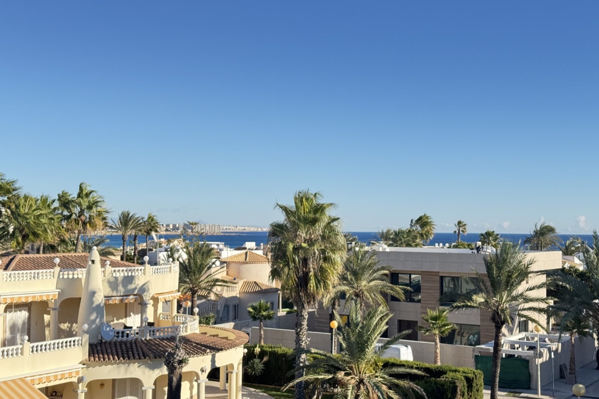 Herverkoop - Villa -
Cabo Roig