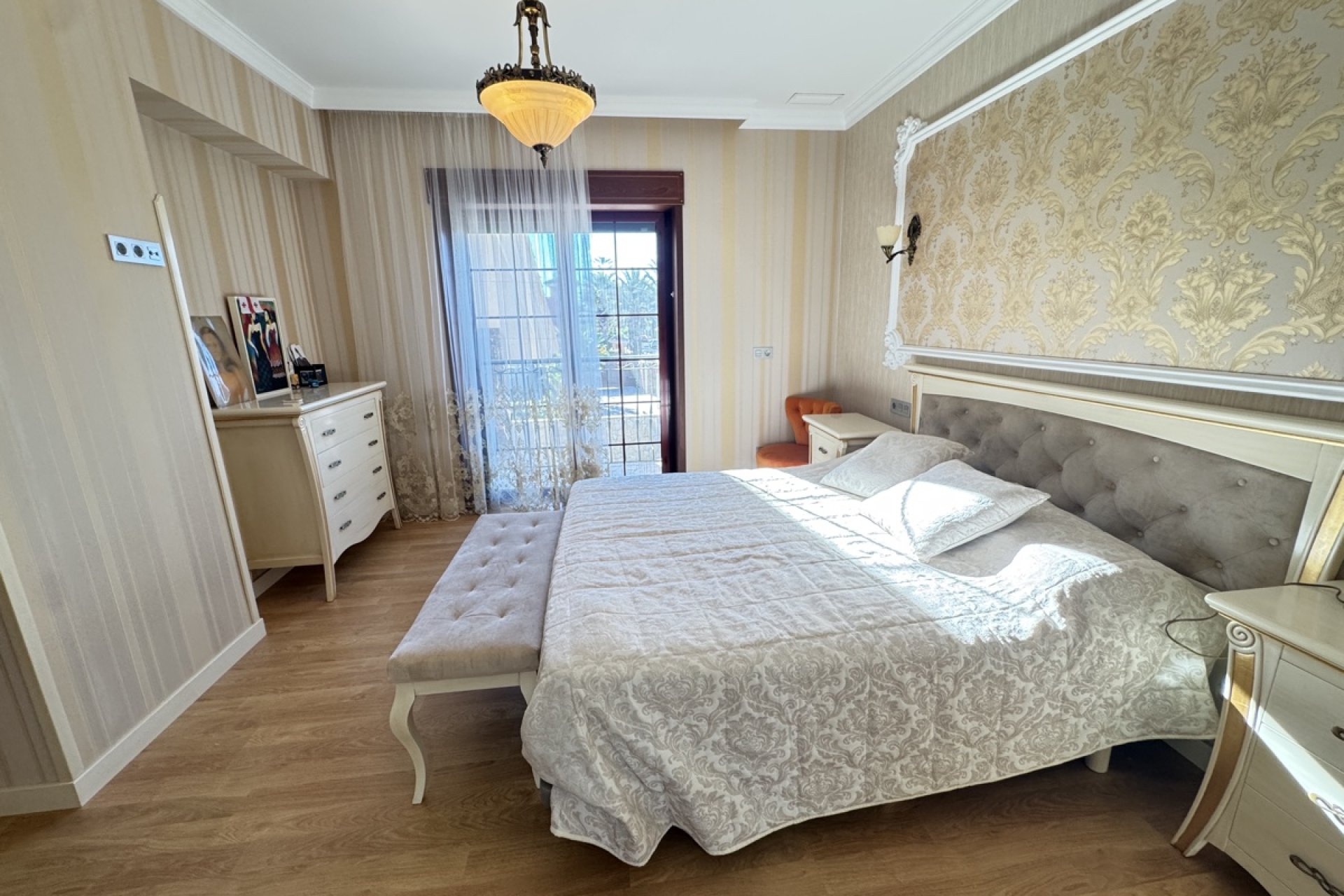 Herverkoop - Villa -
Cabo Roig