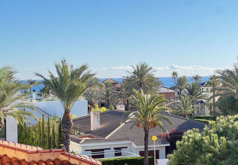 Herverkoop - Villa -
Cabo Roig