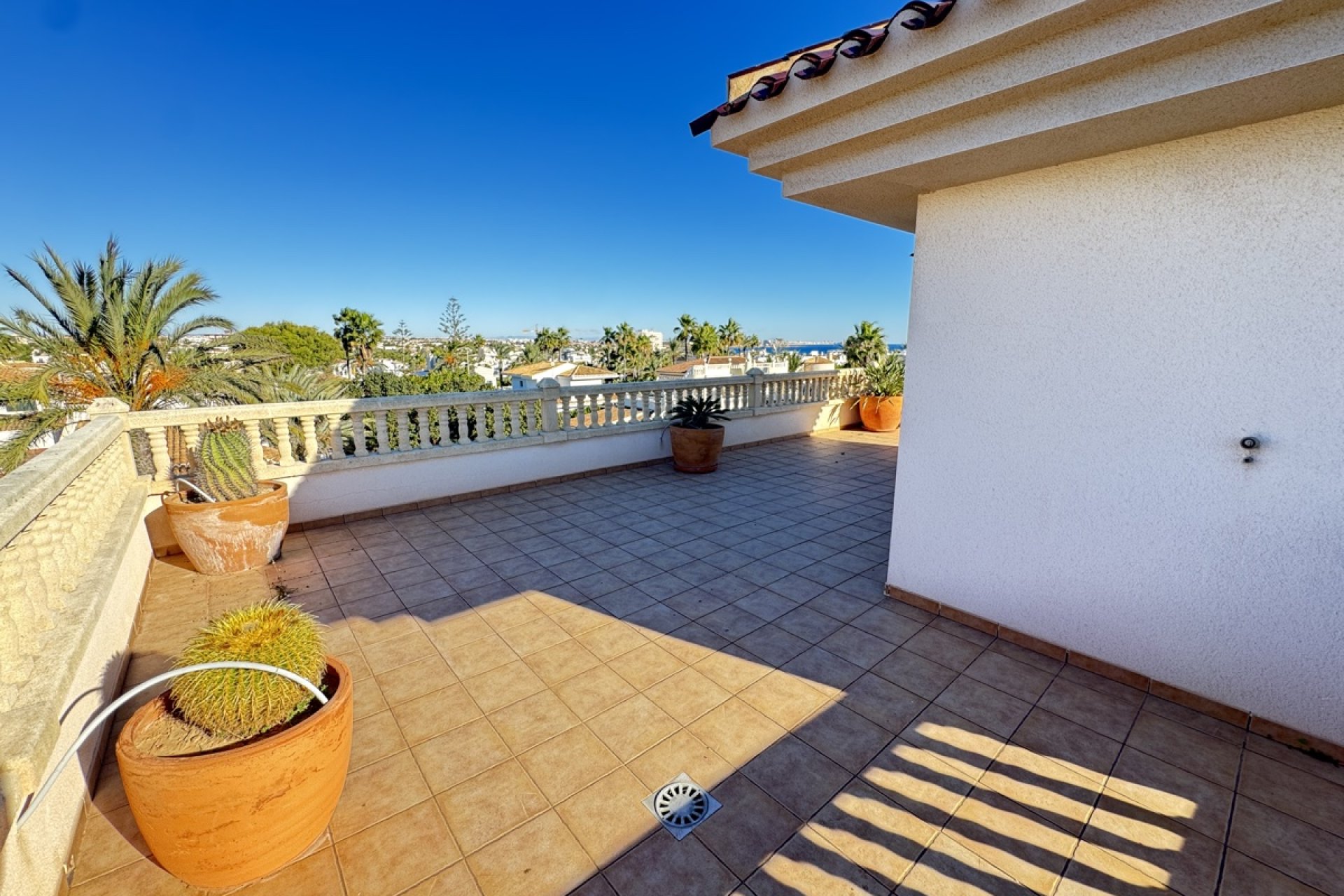 Herverkoop - Villa -
Cabo Roig