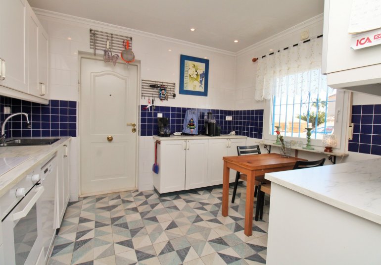 Herverkoop - Villa -
Torrevieja - El Chaparral