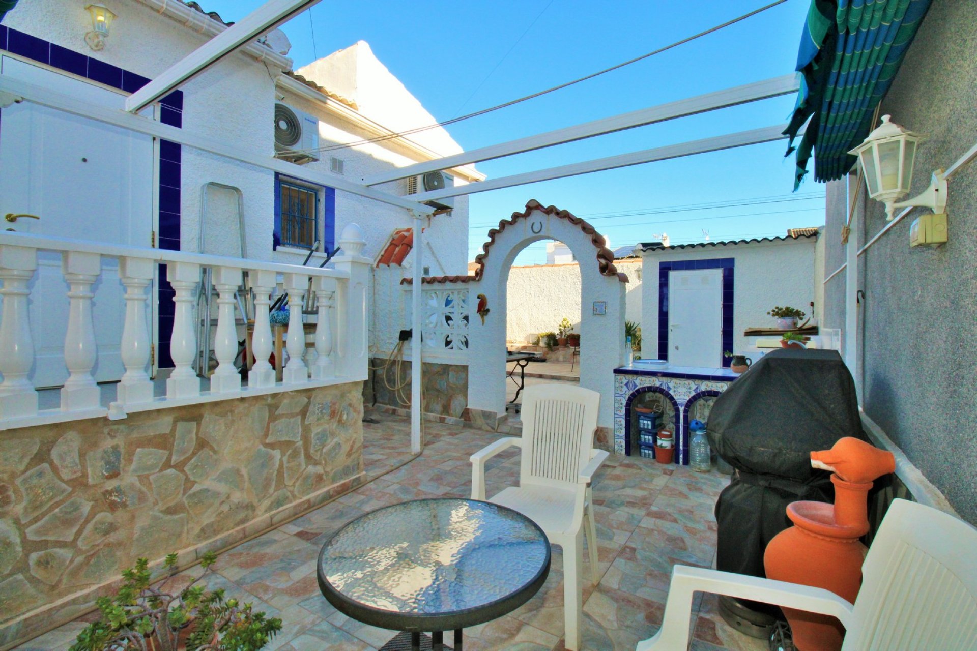 Herverkoop - Villa -
Torrevieja - El Chaparral