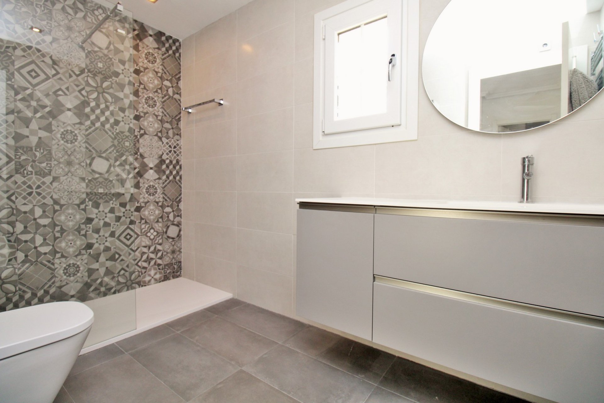 Herverkoop - Villa -
Villamartin - Los Dolses