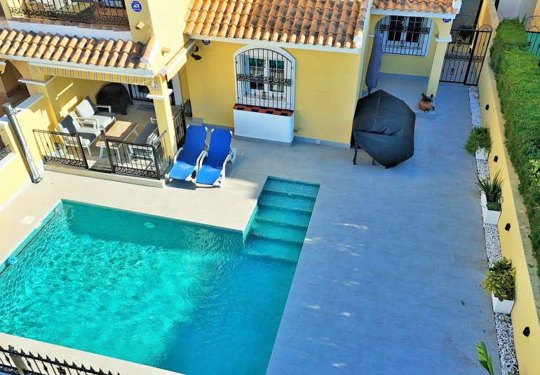 Herverkoop - Villa -
Villamartin - Los Dolses