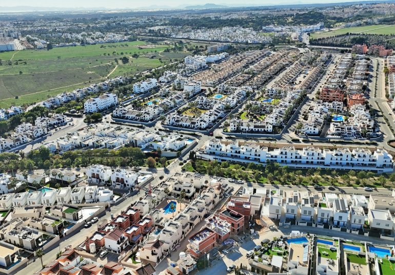 Herverkoop - Villa -
Villamartin - PAU 8