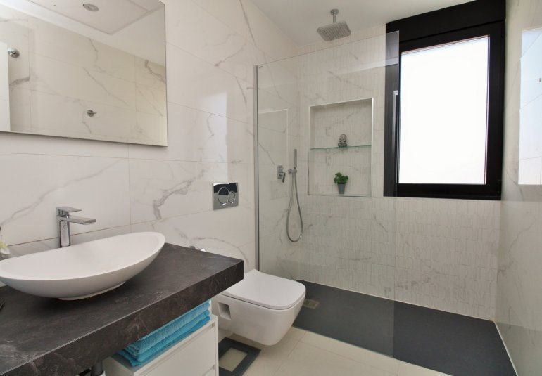 Herverkoop - Villa -
Villamartin