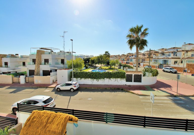 Herverkoop - Villa -
Villamartin