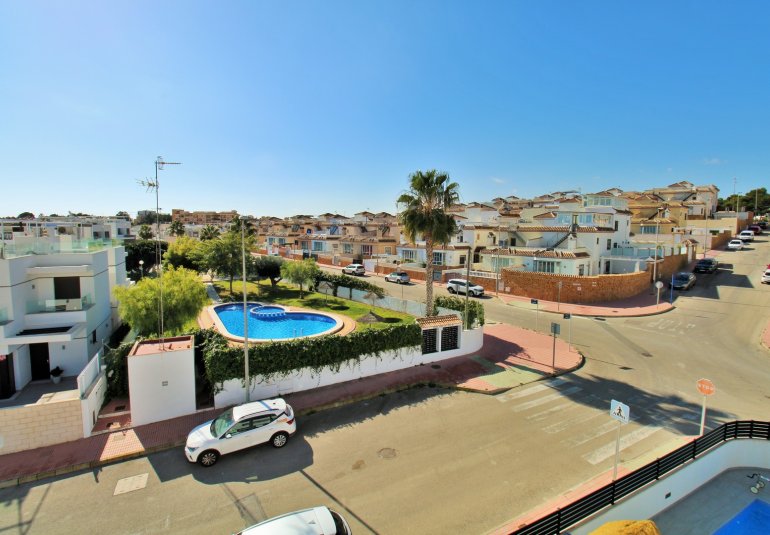 Herverkoop - Villa -
Villamartin