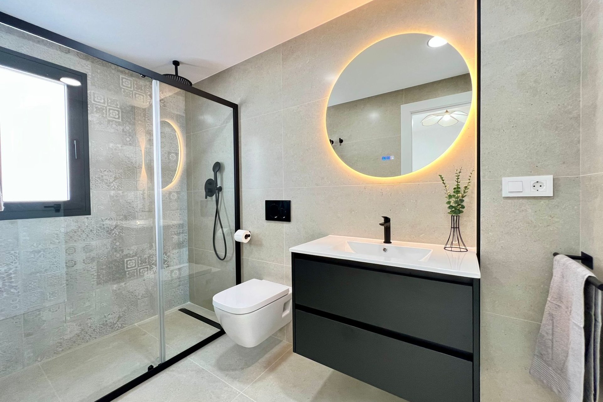 New Build - terraced -
Benferri