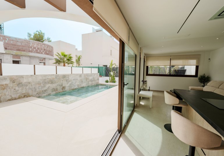 New Build - terraced -
Heredades