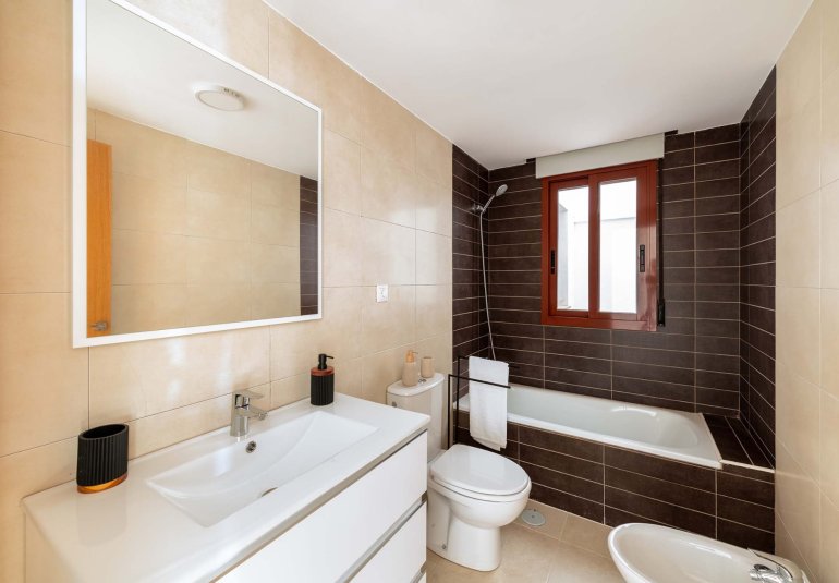 Nouvelle construction - Apartment -
Jerónimo y Avileses