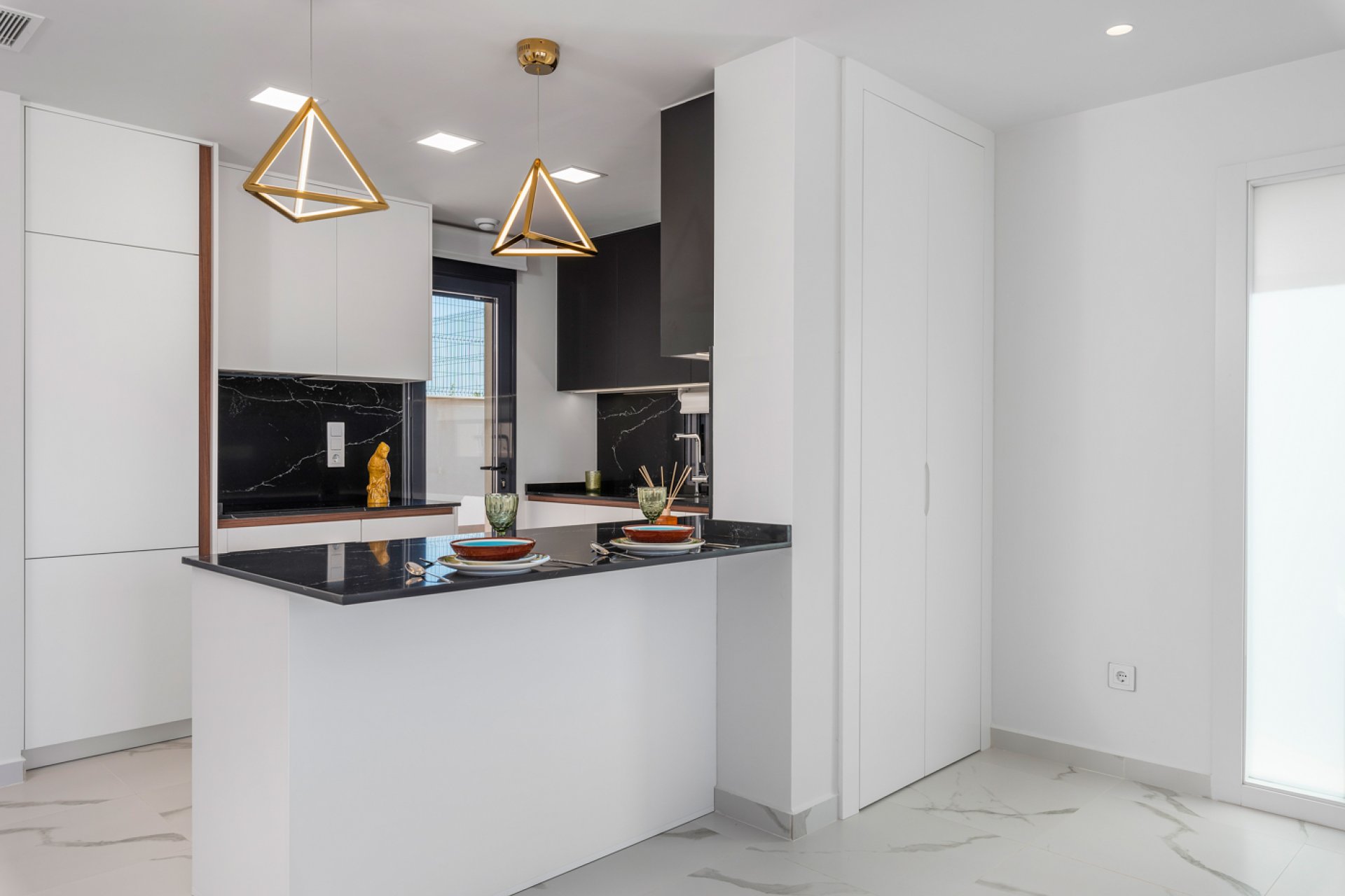 Nouvelle construction - low-bungalow -
San Miguel de Salinas