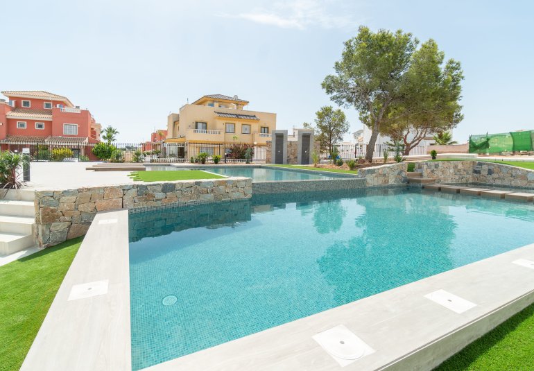 Nouvelle construction - low-bungalow -
Torrevieja