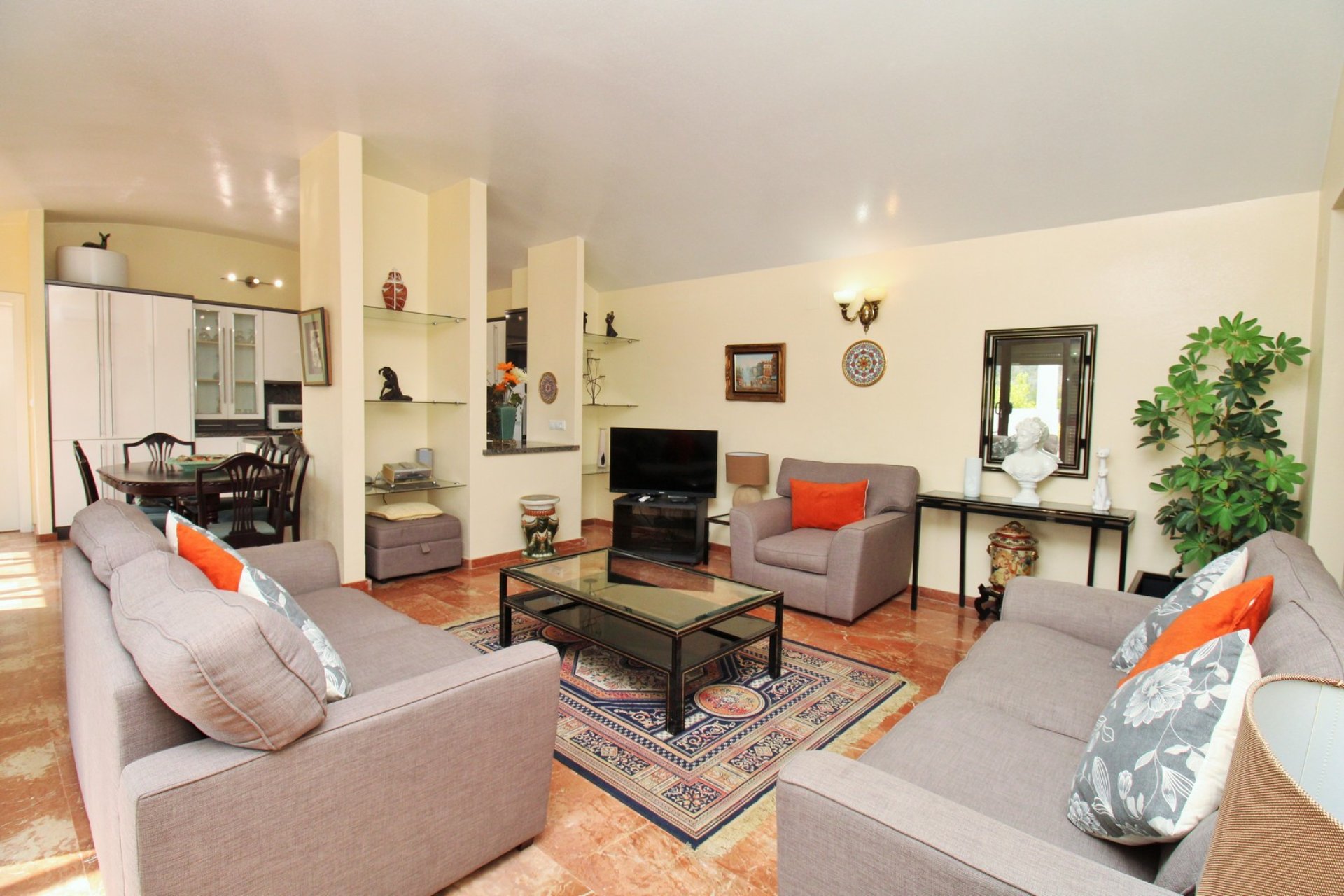 Resale - Apartment -
Las Ramblas
