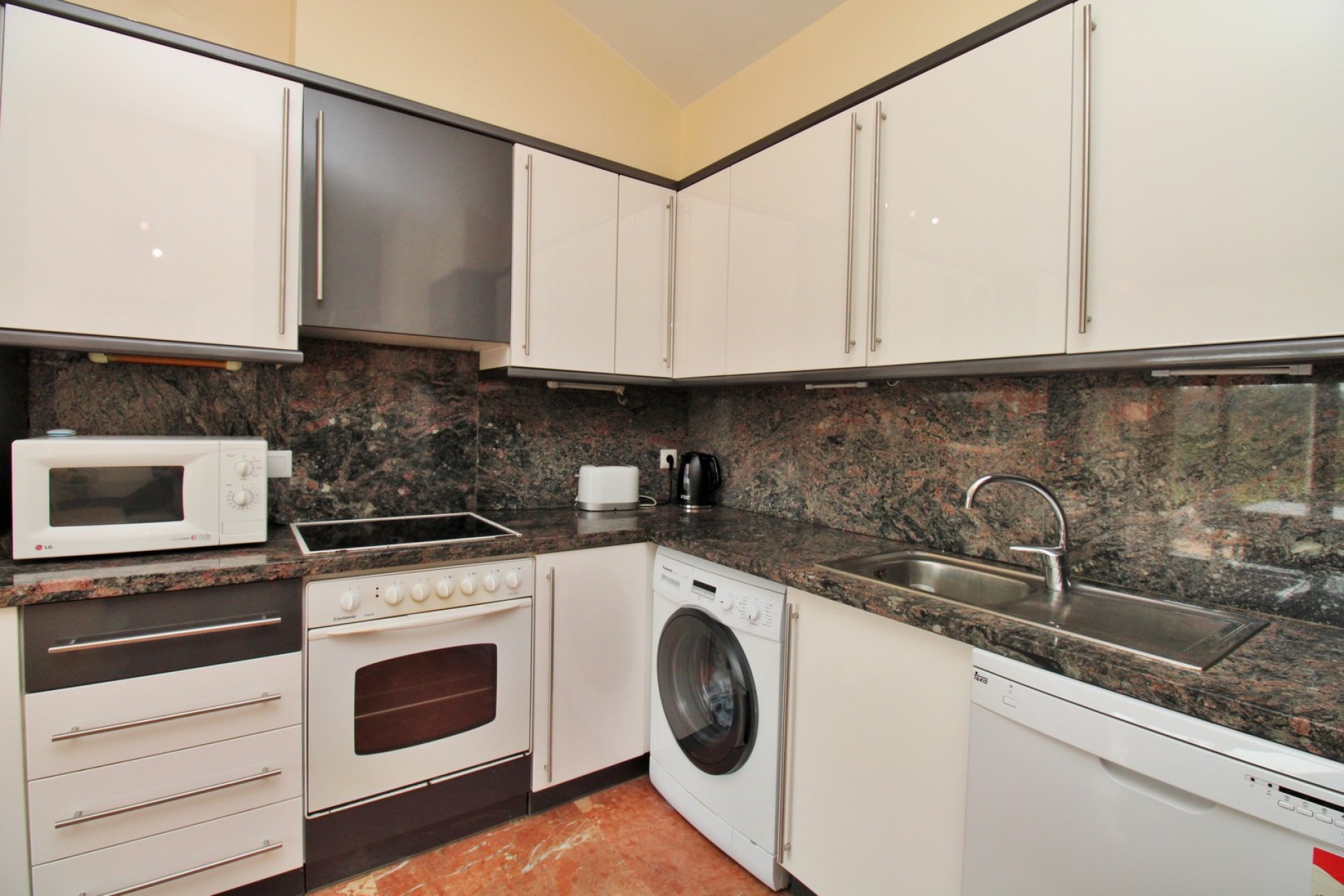 Resale - Apartment -
Las Ramblas