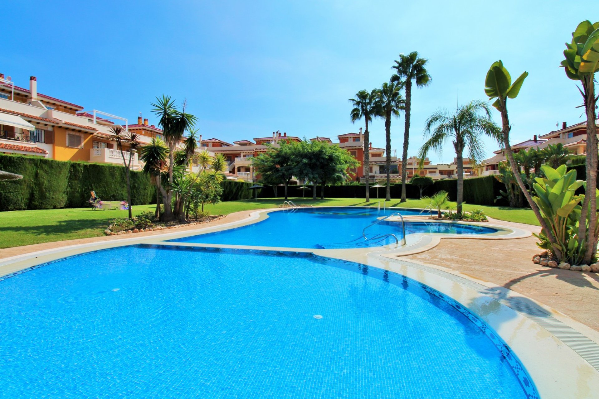 Resale - Apartment -
Playa Flamenca
