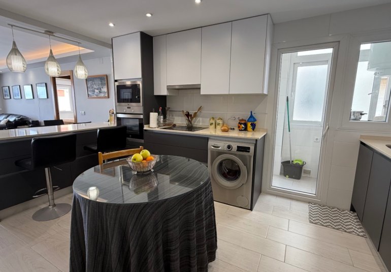 Resale - Apartment -
Torrevieja - Costa Blanca Sur